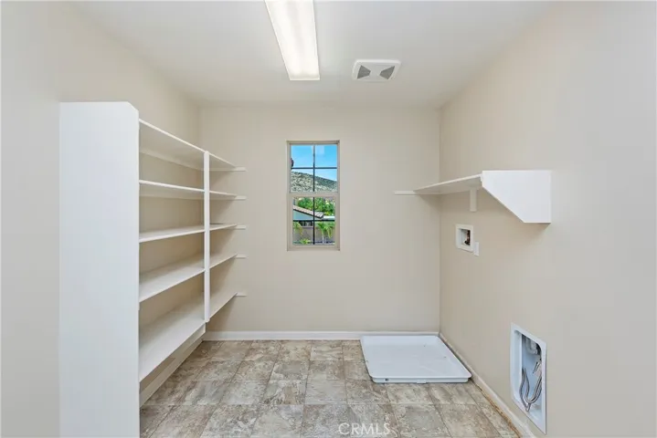 36440 Shedera Road, Lake Elsinore, California 92532