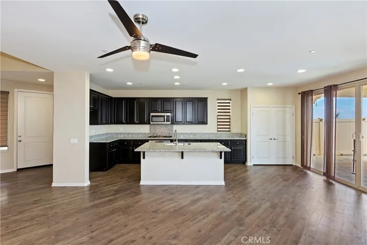 36440 Shedera Road, Lake Elsinore, California 92532