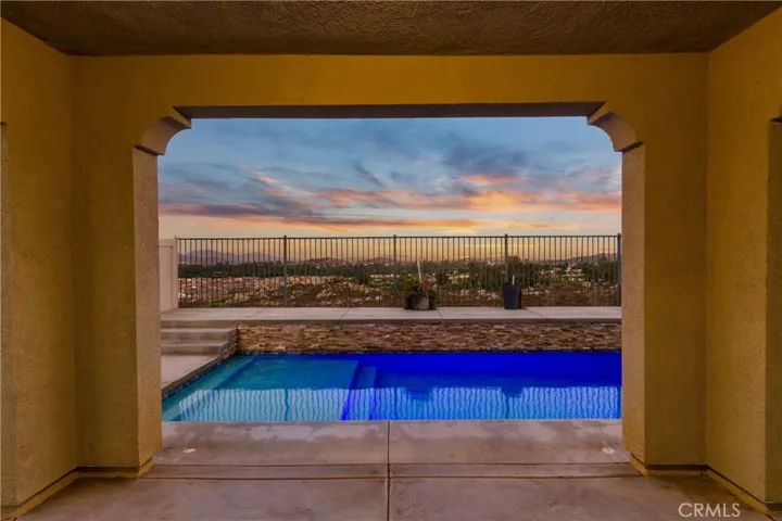36440 Shedera Road, Lake Elsinore, California 92532