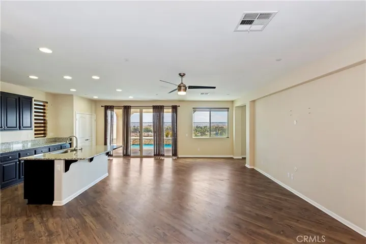 36440 Shedera Road, Lake Elsinore, California 92532