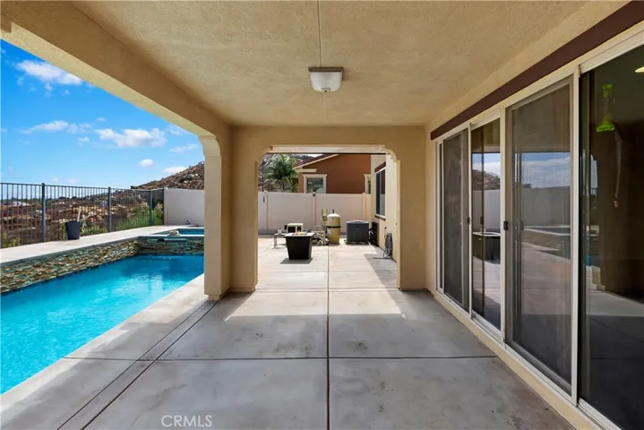 36440 Shedera Road, Lake Elsinore, California 92532