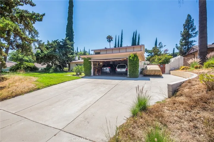 12421 Jolette Avenue, Granada Hills, California 91344