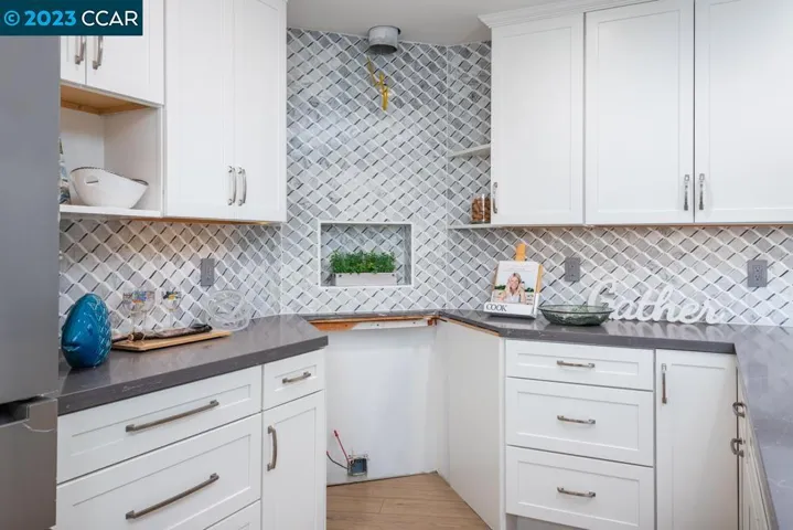 1909 Skycrest Dr Unit 9, Walnut Creek, California 94595