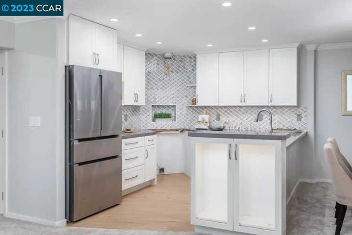 1909 Skycrest Dr Unit 9, Walnut Creek, California 94595