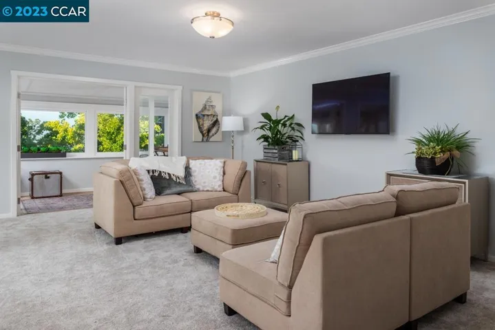 1909 Skycrest Dr Unit 9, Walnut Creek, California 94595