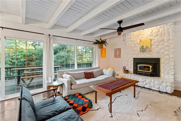 1049 Chillon Drive, Crestline, California 92325