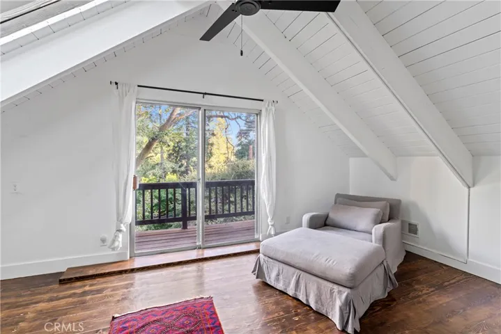 1049 Chillon Drive, Crestline, California 92325