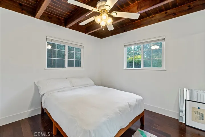 1049 Chillon Drive, Crestline, California 92325