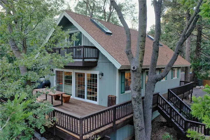 1049 Chillon Drive, Crestline, California 92325