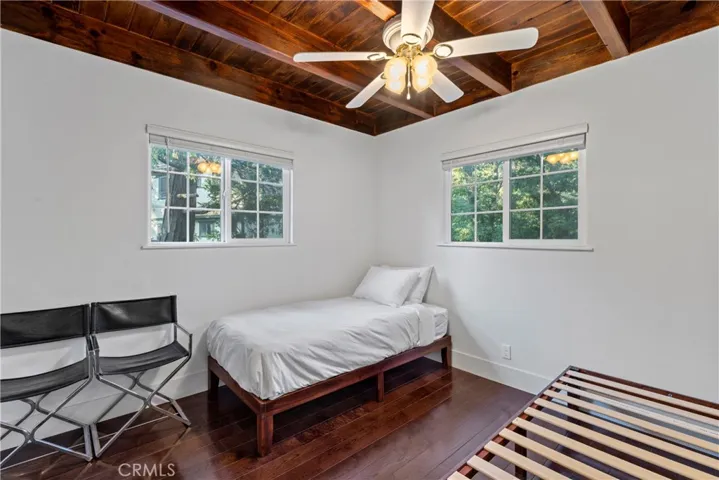 1049 Chillon Drive, Crestline, California 92325