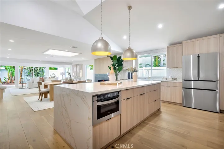 16971 Roundhill Drive, Huntington Beach, California 92649