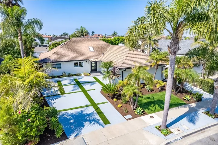 16971 Roundhill Drive, Huntington Beach, California 92649