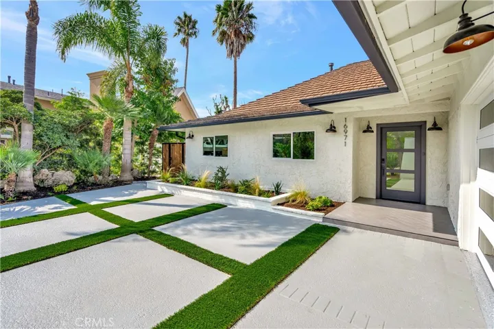 16971 Roundhill Drive, Huntington Beach, California 92649