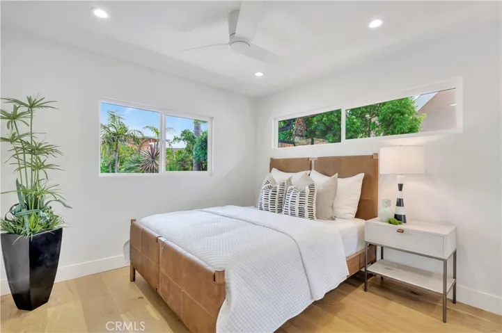 16971 Roundhill Drive, Huntington Beach, California 92649