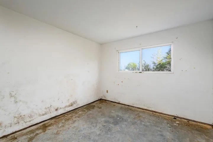 116 Evans Avenue, Pacific Grove, California 93950