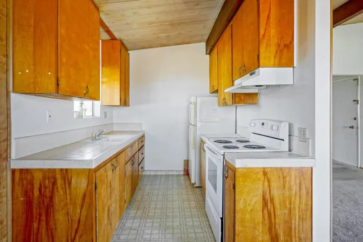 116 Evans Avenue, Pacific Grove, California 93950