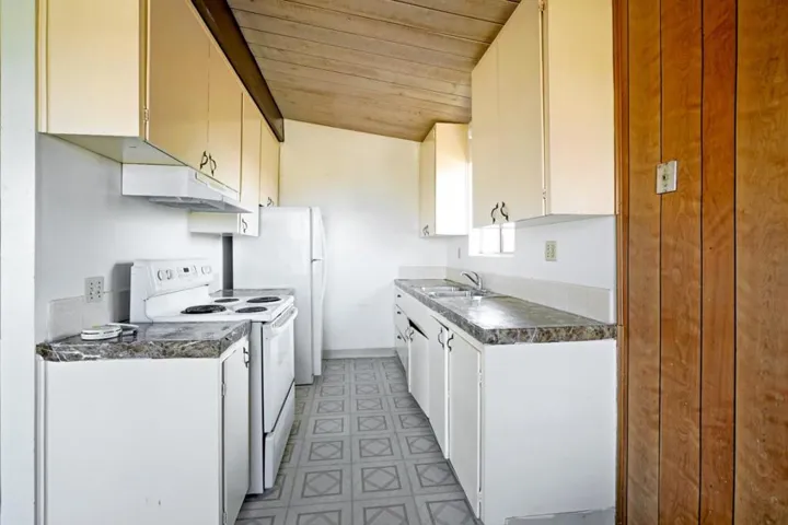 116 Evans Avenue, Pacific Grove, California 93950