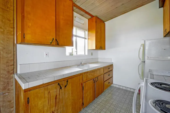116 Evans Avenue, Pacific Grove, California 93950