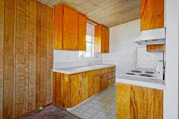 116 Evans Avenue, Pacific Grove, California 93950