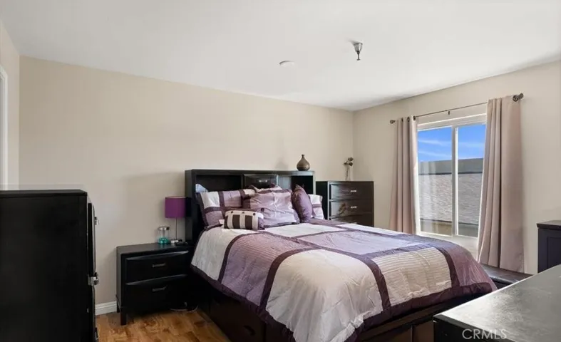 Main Bedroom - extra large (not pictured is dressing area and walk in closet)