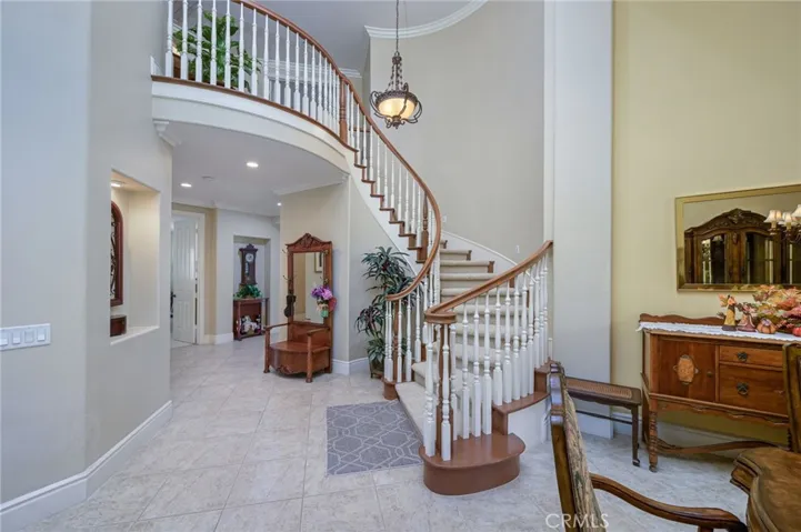 Dramatic circular staircase