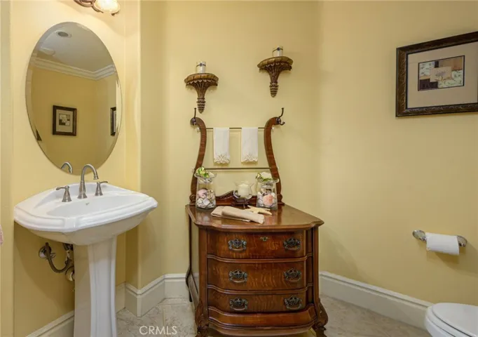 13051 Bow Place, North Tustin, California 92705