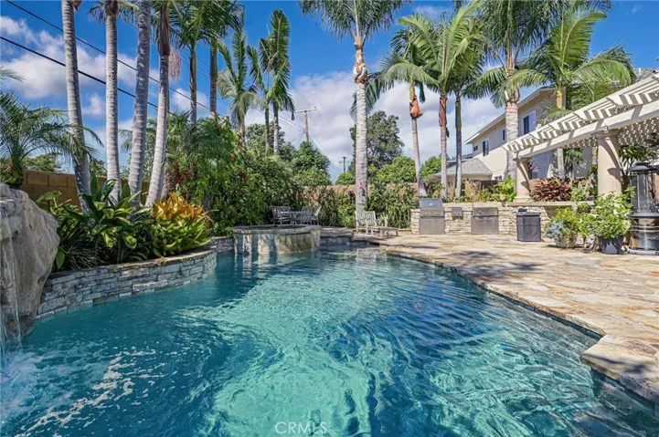 13051 Bow Place, North Tustin, California 92705