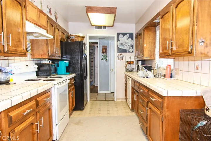4111 Quarter Avenue, Bakersfield, California 93309