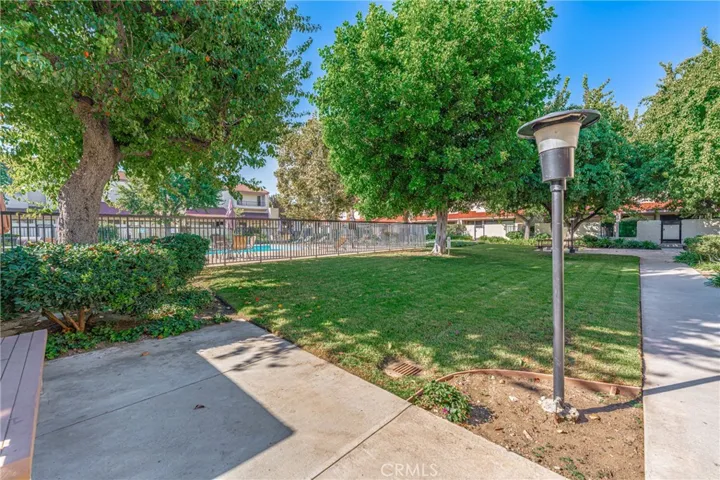 18130 Oxnard Street Unit 72, Tarzana, California 91356