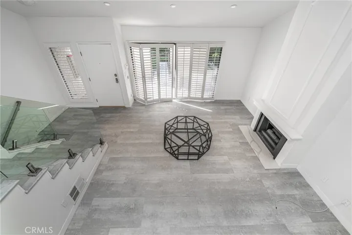 18130 Oxnard Street Unit 72, Tarzana, California 91356