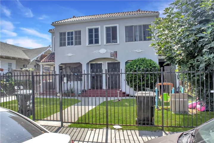 324 W 50th Street, Los Angeles, California 90037