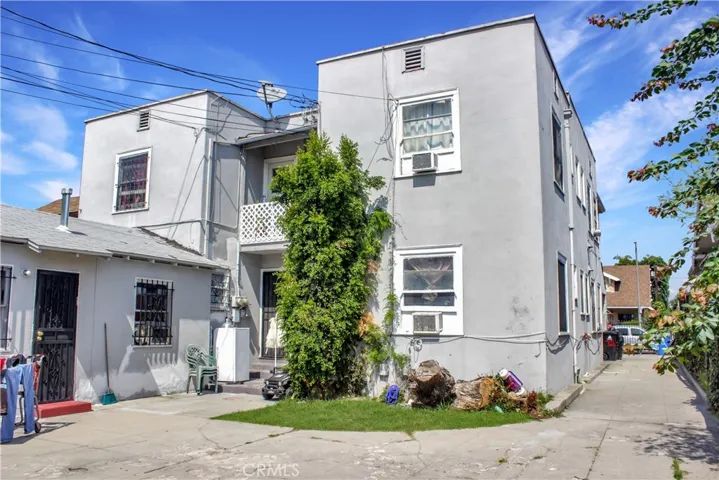 324 W 50th Street, Los Angeles, California 90037