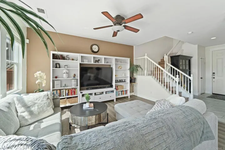 1441 Caracara Circle, El Cajon, California 92019