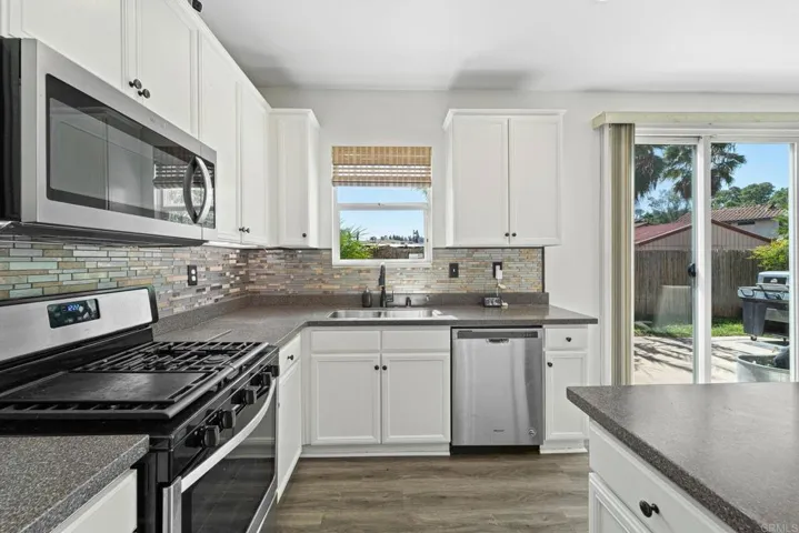 1441 Caracara Circle, El Cajon, California 92019