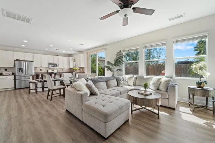 1441 Caracara Circle, El Cajon, California 92019