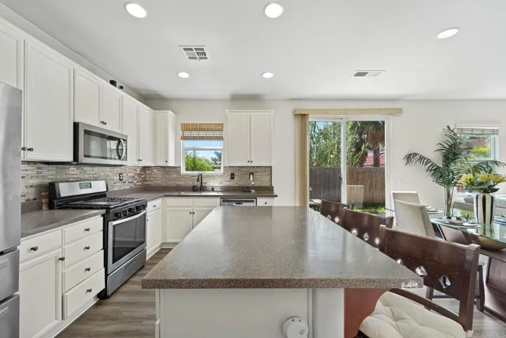 1441 Caracara Circle, El Cajon, California 92019