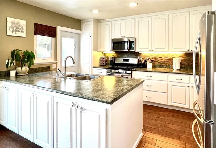 8596 Camelia Drive, Riverside, California 92504