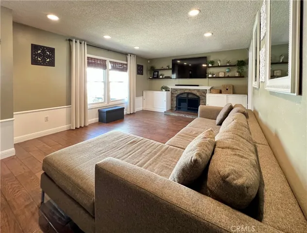 8596 Camelia Drive, Riverside, California 92504
