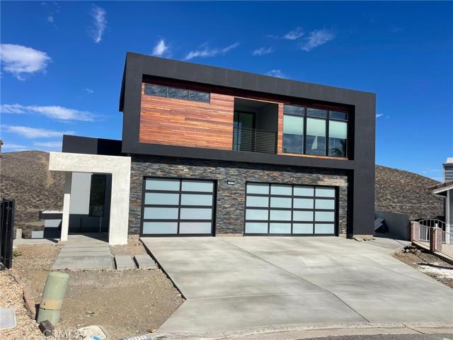 29000 Scout Court, Canyon Lake, California 92587