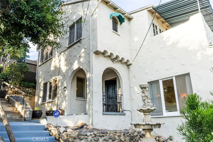 Steps to Front Door
