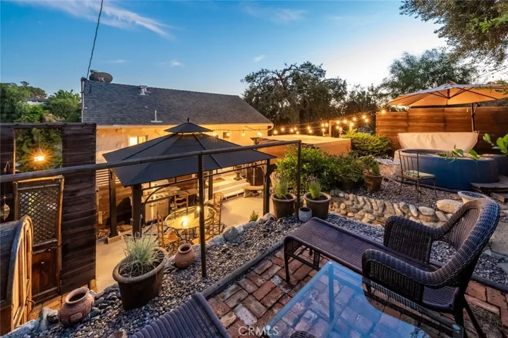 2nd Level Patio