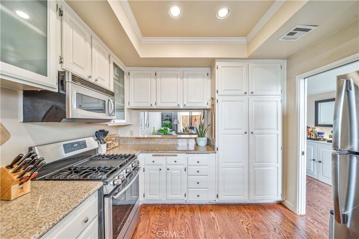 1235 Euclid Street Unit 6, Santa Monica, California 90404