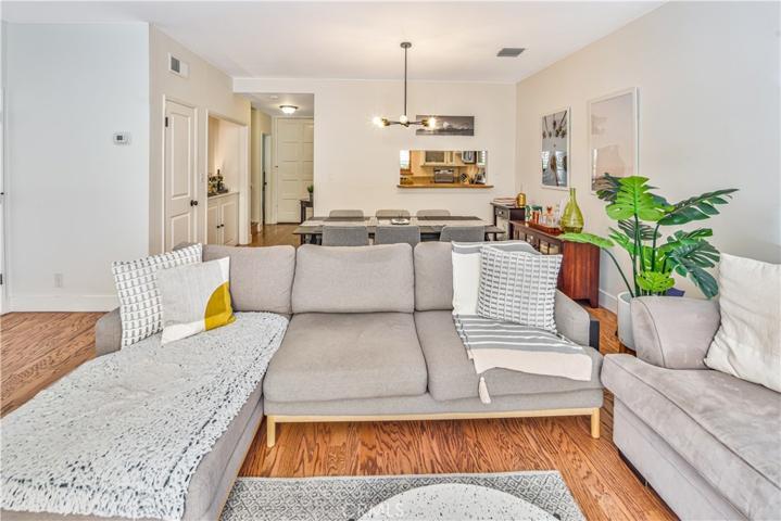 1235 Euclid Street Unit 6, Santa Monica, California 90404