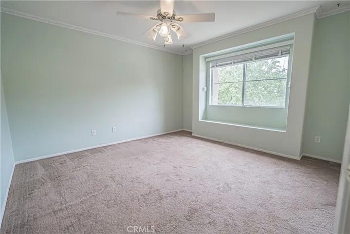 21174 Lone Star Way, Saugus, California 91390