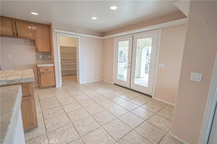 21174 Lone Star Way, Saugus, California 91390