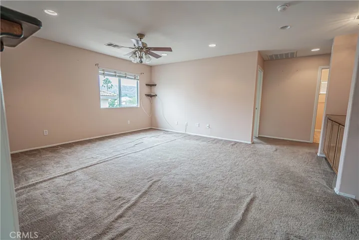 21174 Lone Star Way, Saugus, California 91390
