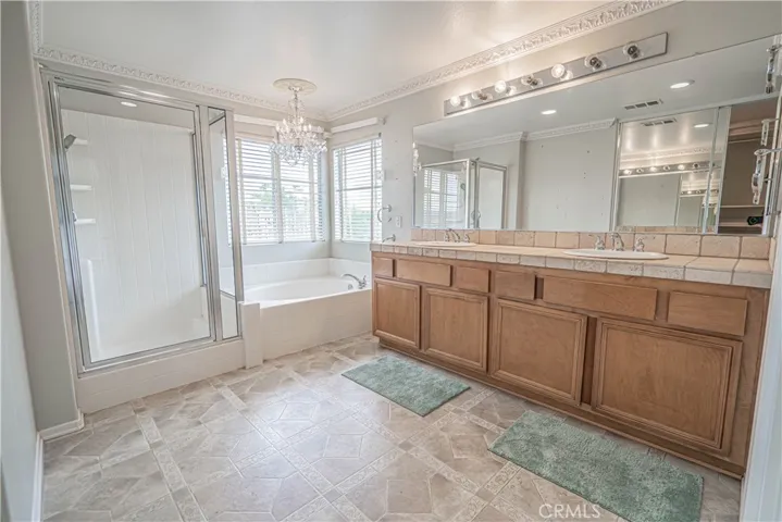 21174 Lone Star Way, Saugus, California 91390