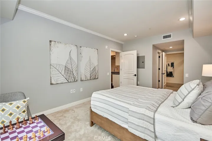1598 Long Beach Boulevard Unit 205, Long Beach, California 90813