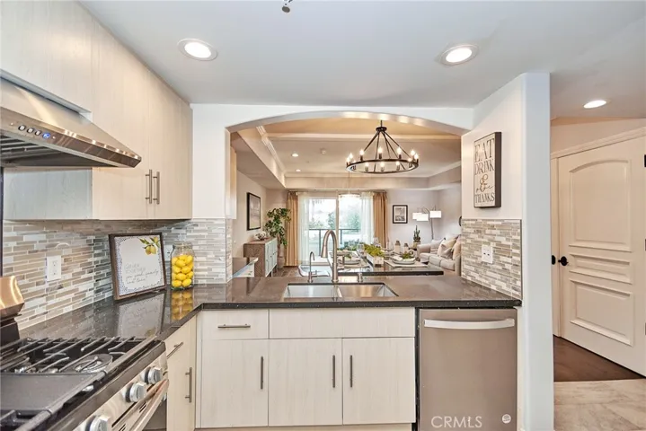 1598 Long Beach Boulevard Unit 205, Long Beach, California 90813