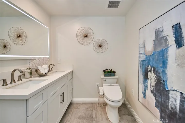 1598 Long Beach Boulevard Unit 205, Long Beach, California 90813